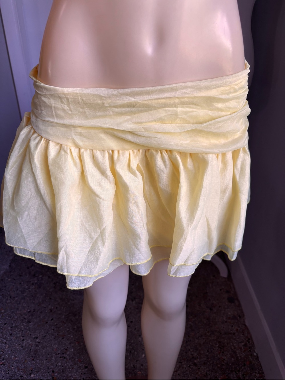 Missguided Pale Yellow Ruffle Mini Skirt